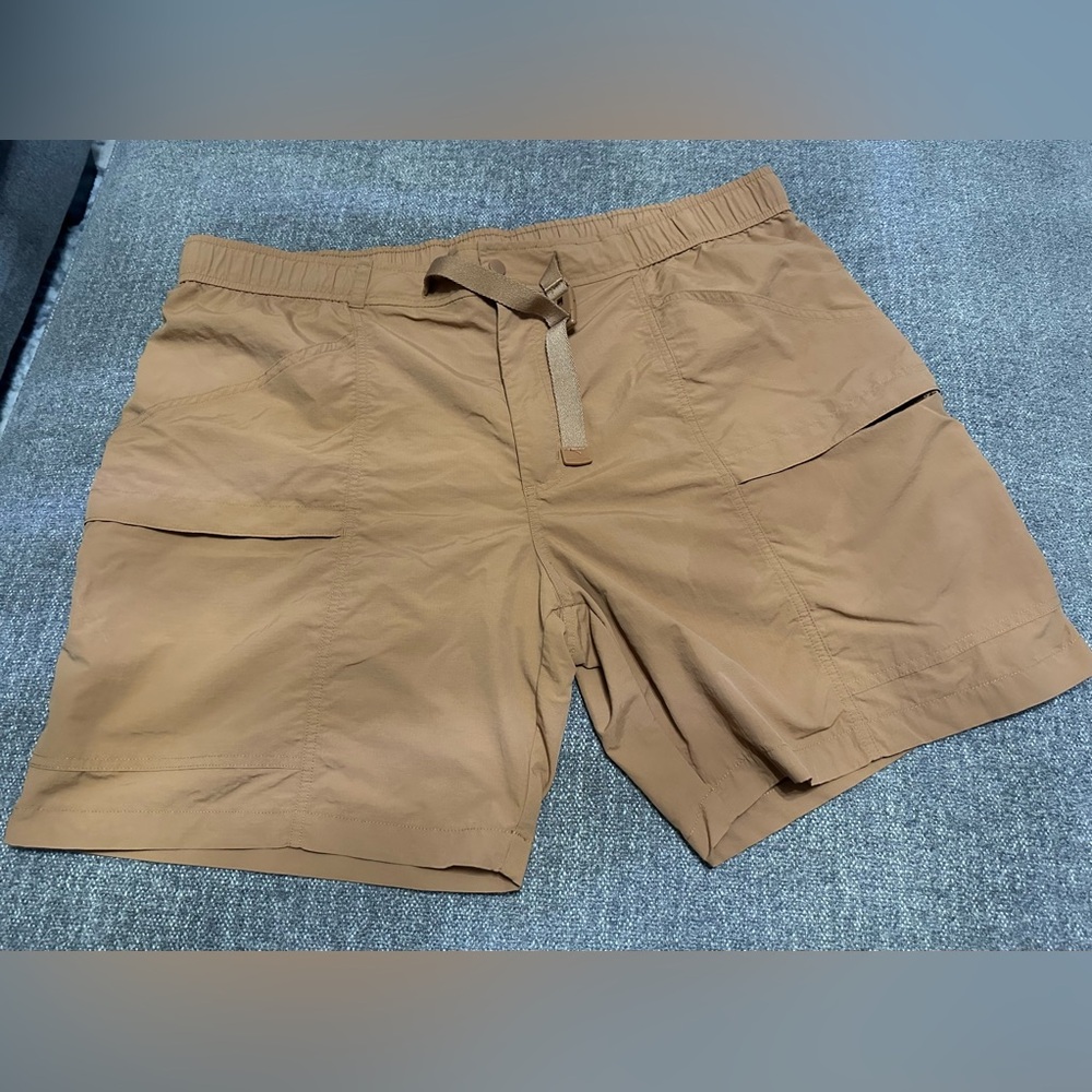 Men’s Eddie Bauer Shorts 
Size XXL